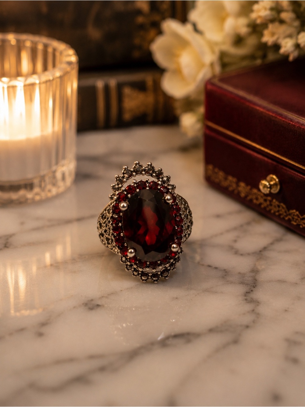 Vintage-Inspired Garnet Oval Cocktail Ring - Deep Red - Picture 5 of 5